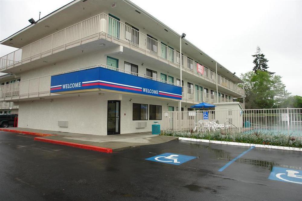 Motel 6-Kirkland, WA - North Kirkland Exterior foto